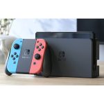 Nintendo Switch OLED 64GB Azul Vermelho Neón 3